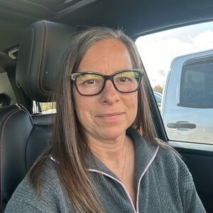 Meet your Posher, Sharon